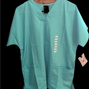 Cherokee scrub top. Size small. NWT